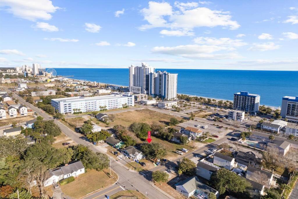 Gorgeous Centrally Located Ocean View 2 King, Huge Private Yard & Deck, Firepit, Bbq, & Game Tables Myrtle Beach Luaran gambar
