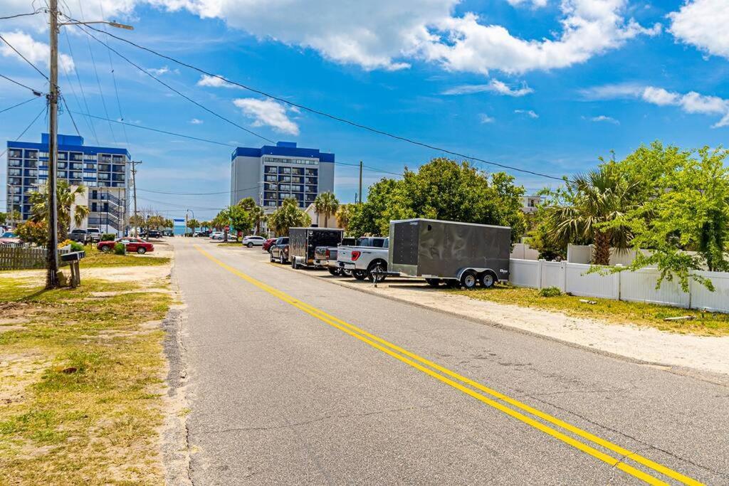 Gorgeous Centrally Located Ocean View 2 King, Huge Private Yard & Deck, Firepit, Bbq, & Game Tables Myrtle Beach Luaran gambar