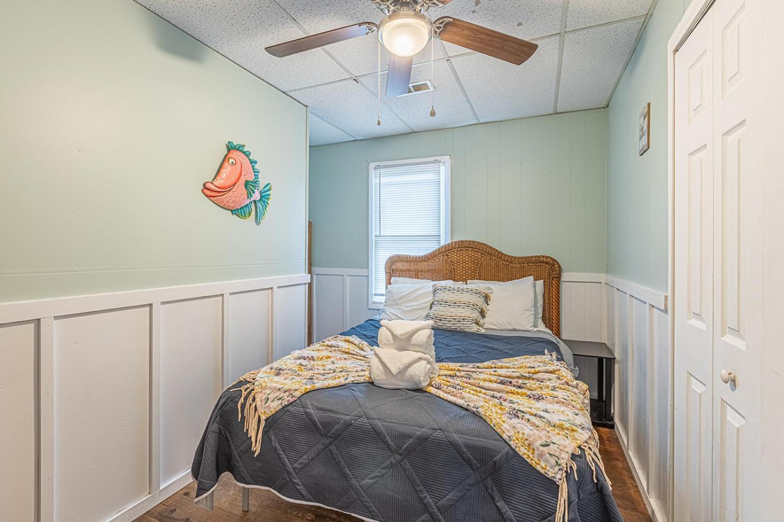 Gorgeous Centrally Located Ocean View 2 King, Huge Private Yard & Deck, Firepit, Bbq, & Game Tables Myrtle Beach Luaran gambar