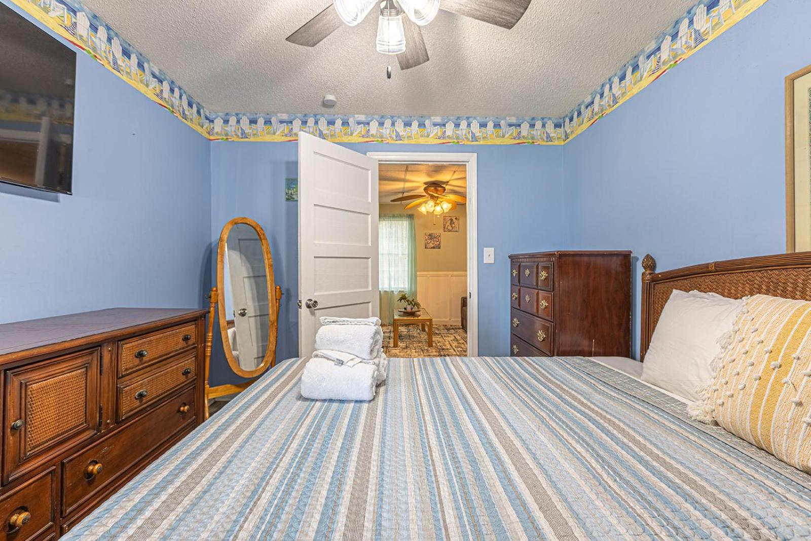 Gorgeous Centrally Located Ocean View 2 King, Huge Private Yard & Deck, Firepit, Bbq, & Game Tables Myrtle Beach Luaran gambar